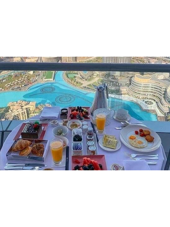 Burj Khalifa Ticket with The Cafe Treat